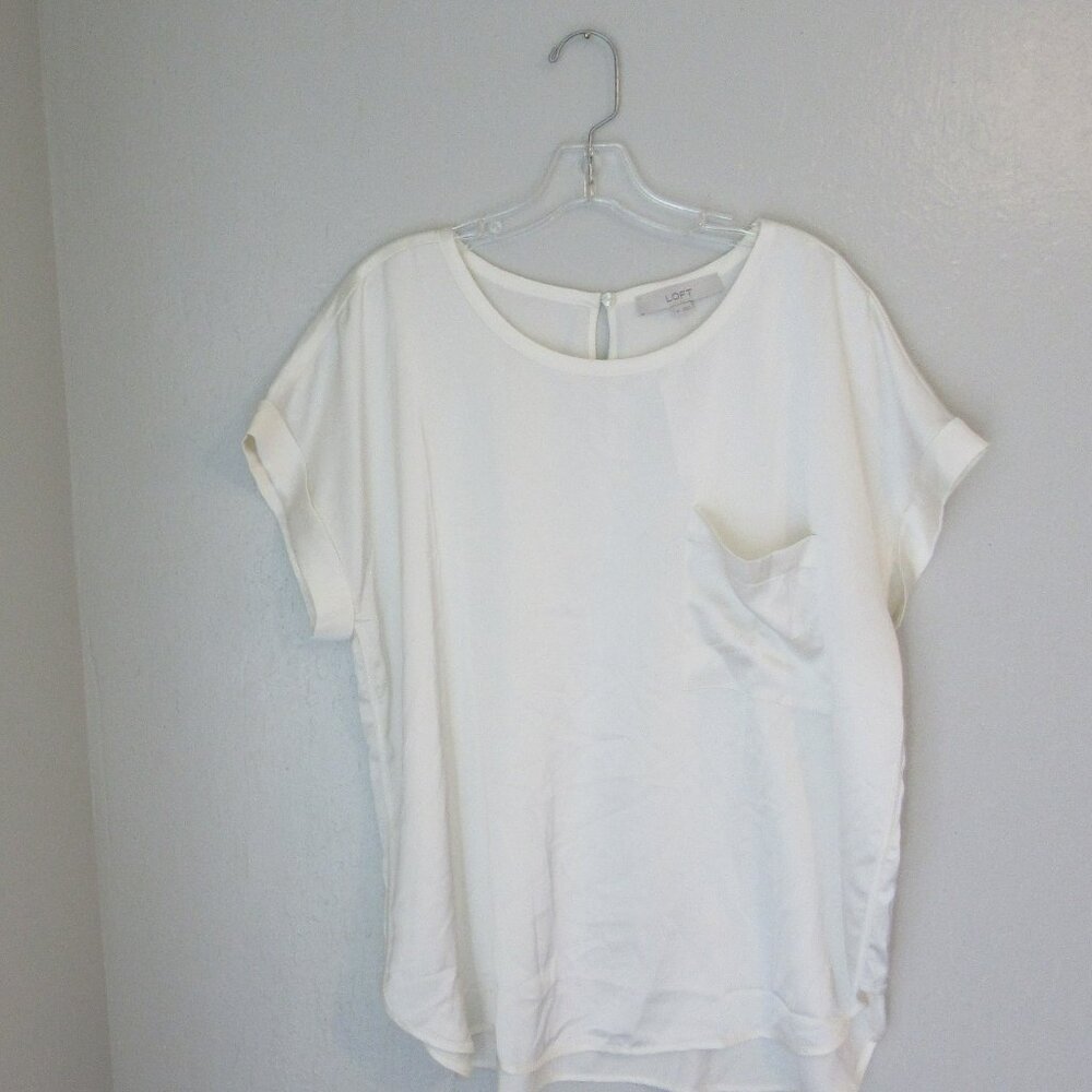 LOFT Ivory Short Sleeve Pocket XL Button Back Closure Blouse NWT Flaw